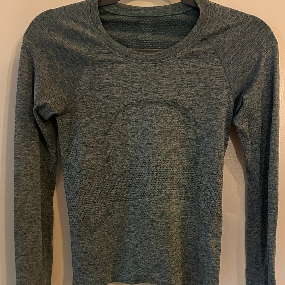 Teal heather Lululemon Swiftly tech long sleeve waist length sz 2